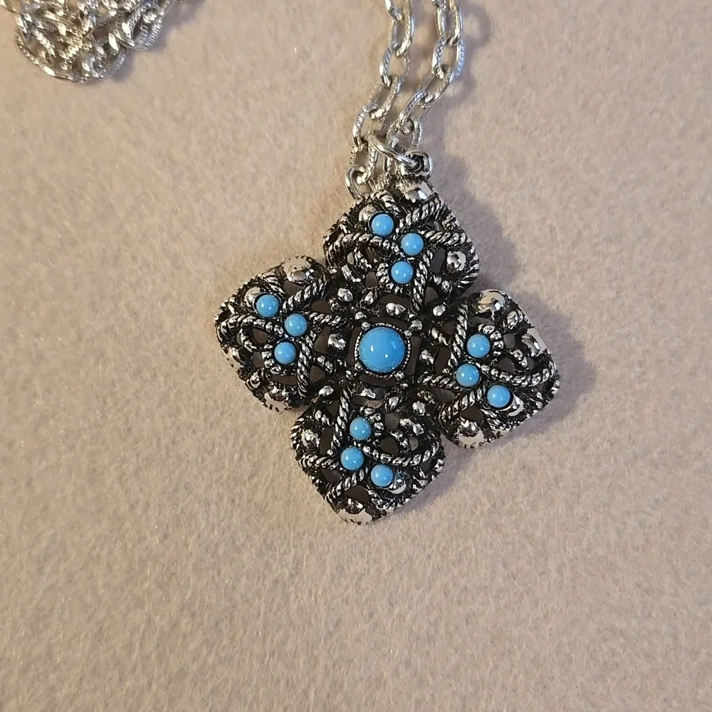 1973 Avon SIERRA Cross With Blue Stones 22